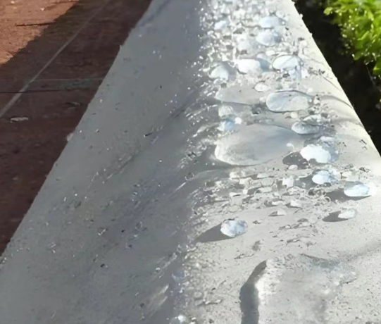 铜鼓硅烷浸渍涂料在混凝土保护中的应用